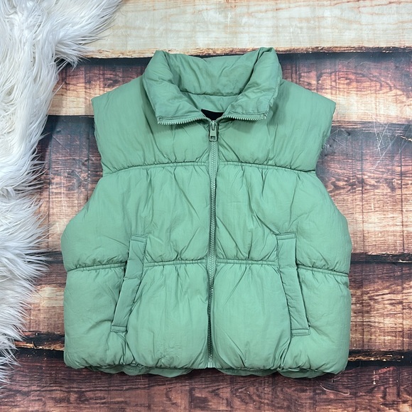 Sage Green Puffer Vest - Picture 2 of 5